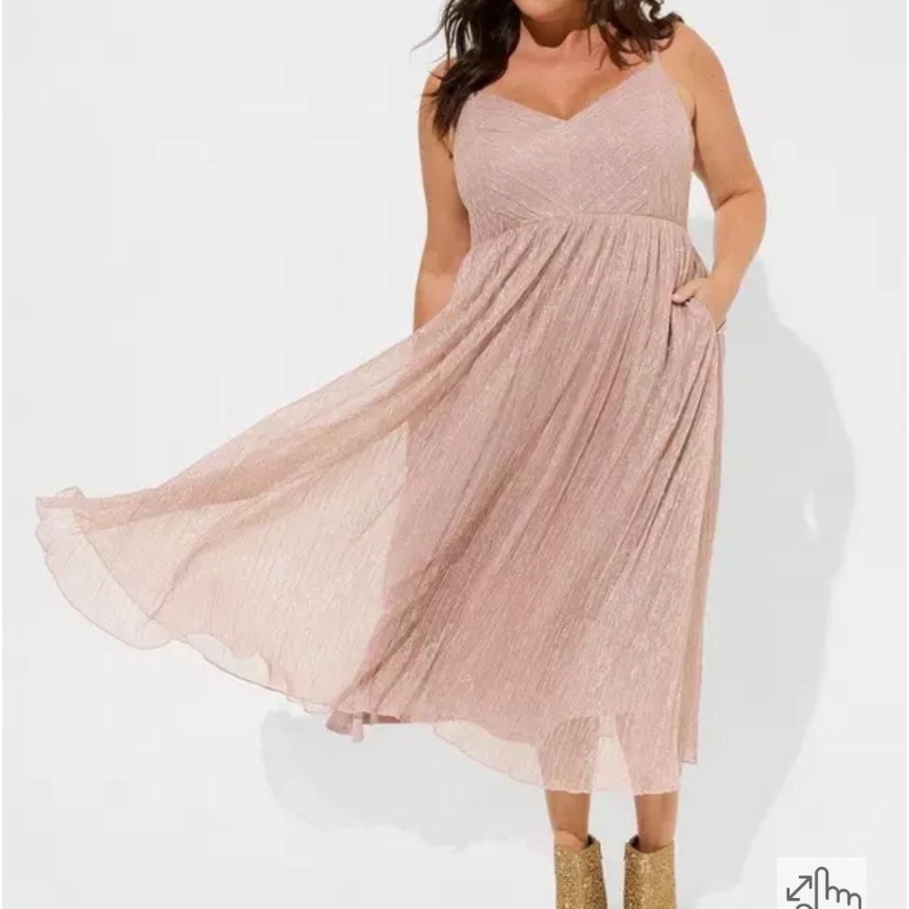 Tea Length Sleeveless Dresses